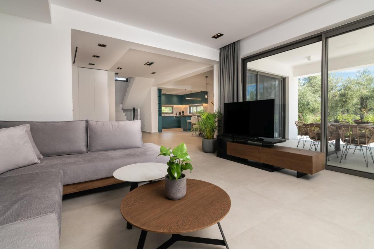 Antonia Villa - Luxurious Serenity With Private Pool, By Zantewize Kalipádhon Exterior foto