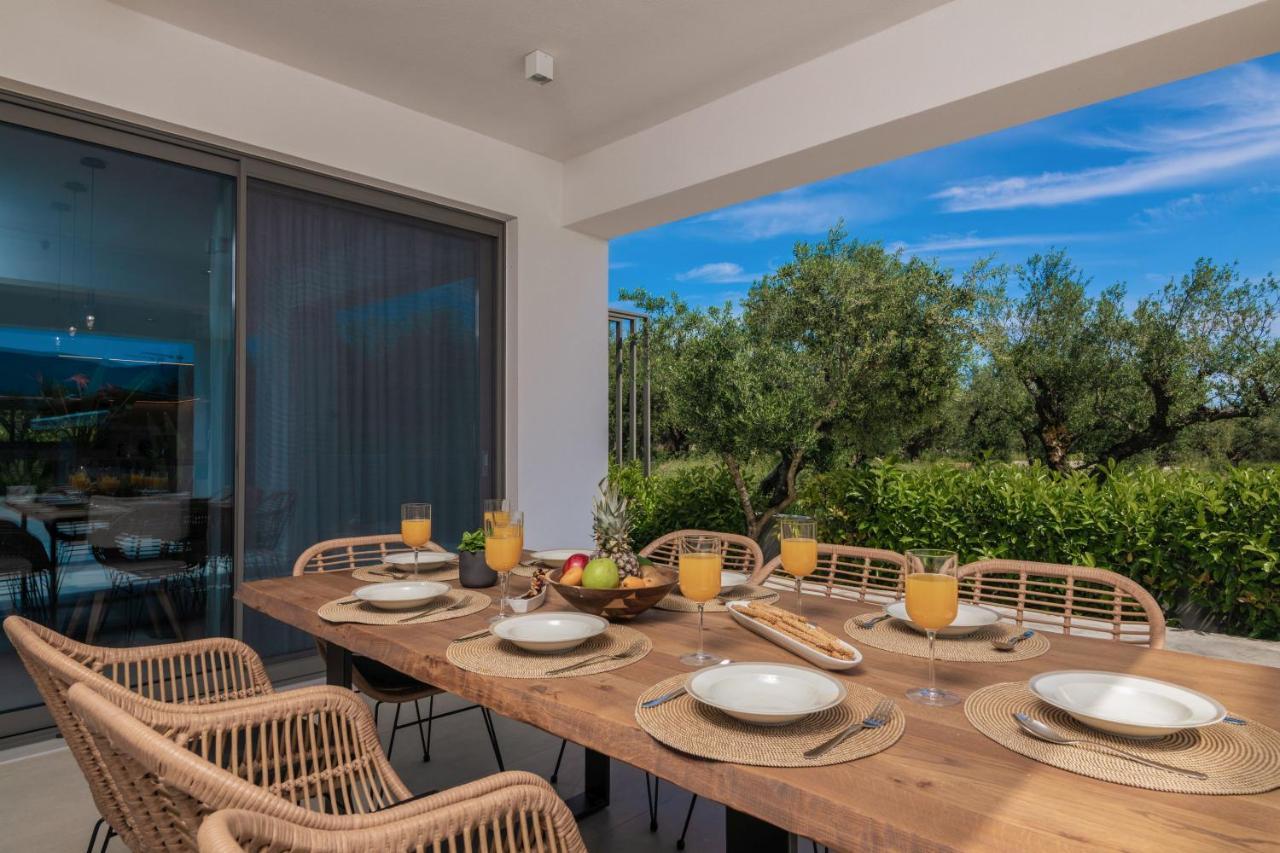 Antonia Villa - Luxurious Serenity With Private Pool, By Zantewize Kalipádhon Exterior foto