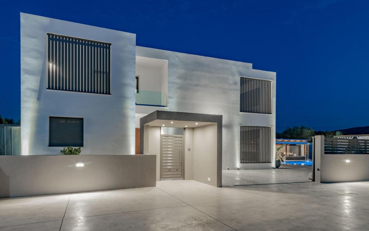 Antonia Villa - Luxurious Serenity With Private Pool, By Zantewize Kalipádhon Exterior foto