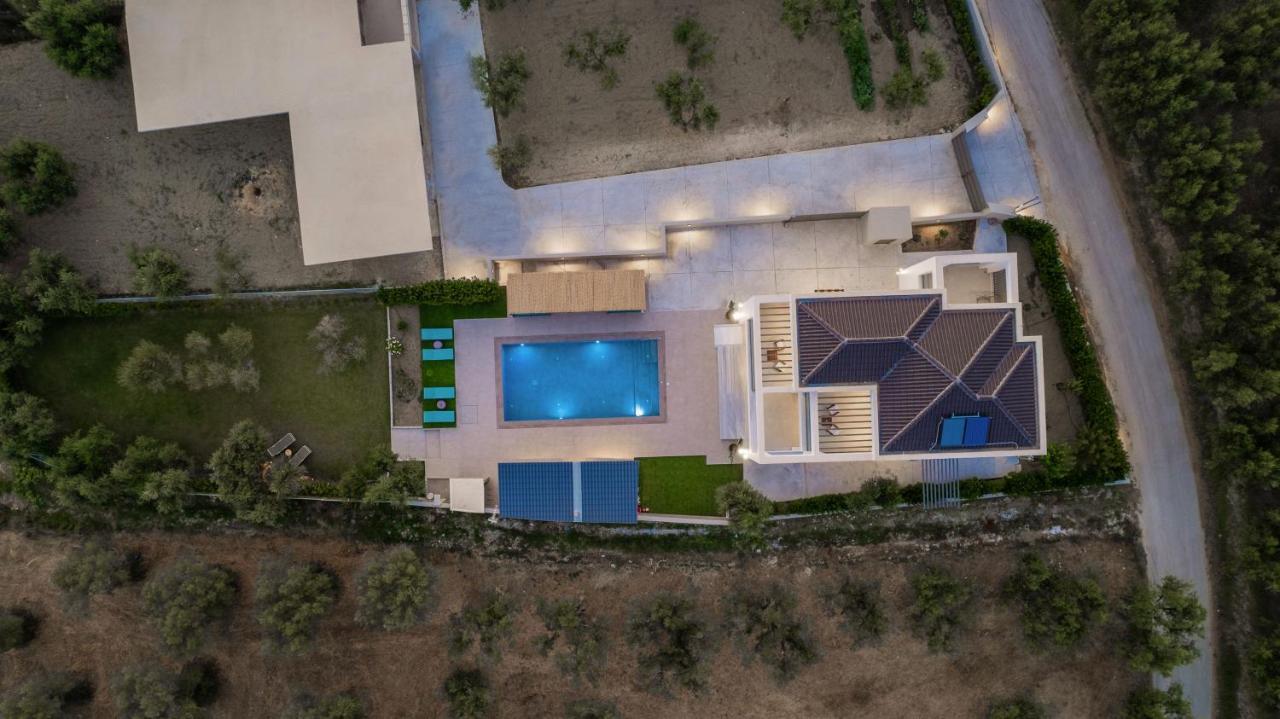 Antonia Villa - Luxurious Serenity With Private Pool, By Zantewize Kalipádhon Exterior foto