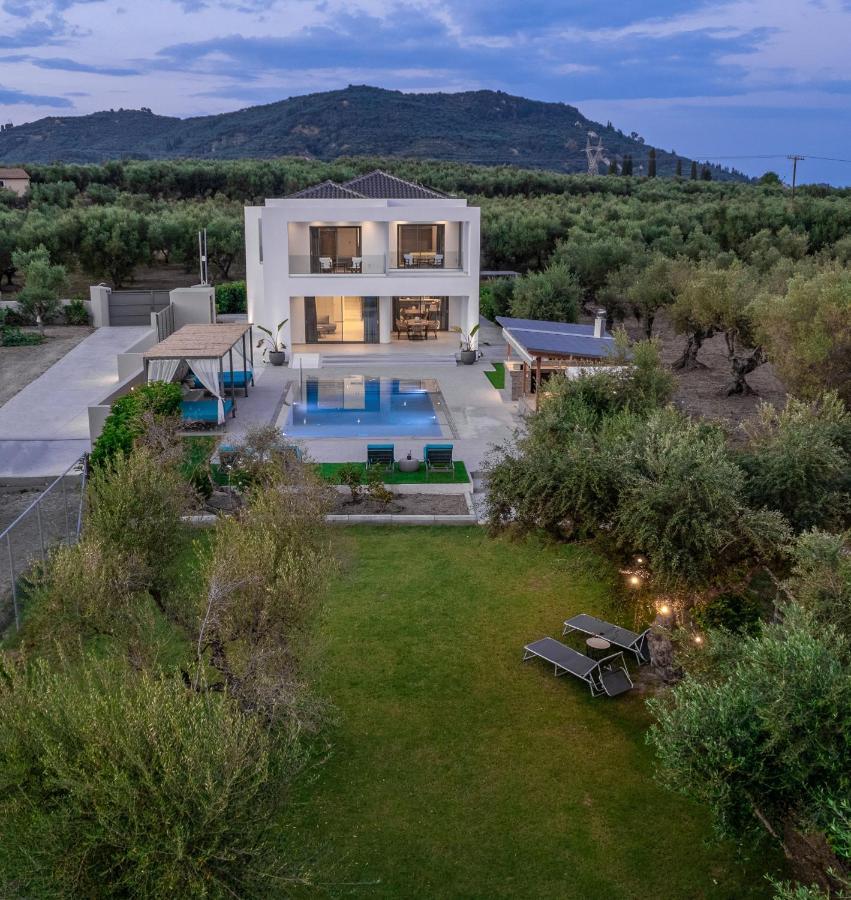 Antonia Villa - Luxurious Serenity With Private Pool, By Zantewize Kalipádhon Exterior foto
